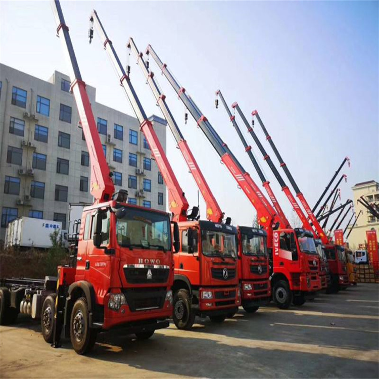 义马租专业吊车电话