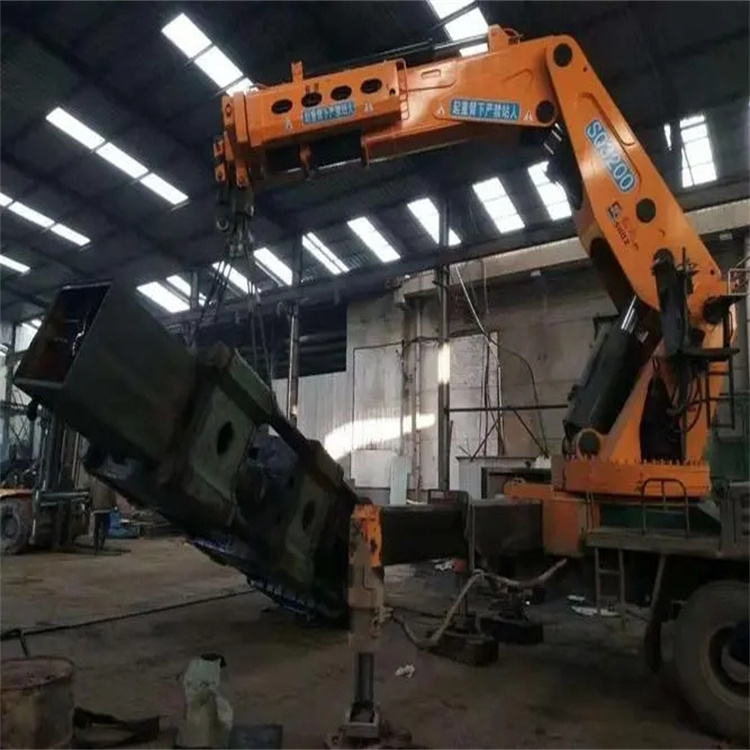 义马折臂吊出租怎么收费